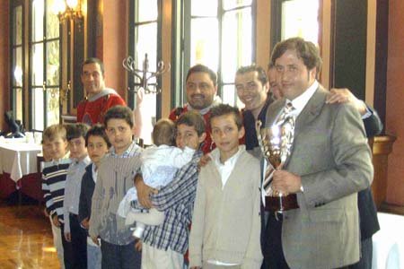 2005GloriaMayor01