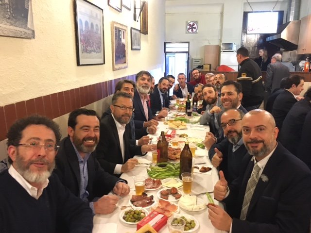 almuerzo gloria 16