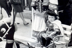 Alfredo Valor en 1962 junto a su hija Amandin